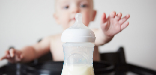 La alimentación del bebé: Cómo preparar un biberón paso a paso