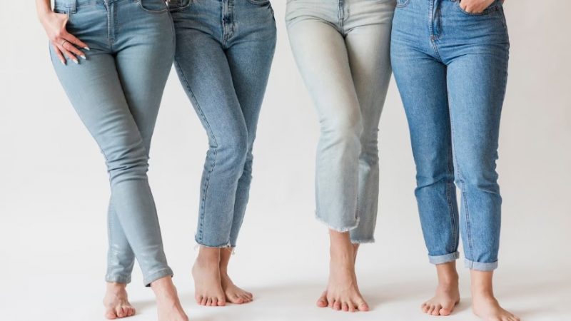 Los 5 jeans para mujeres bajitas